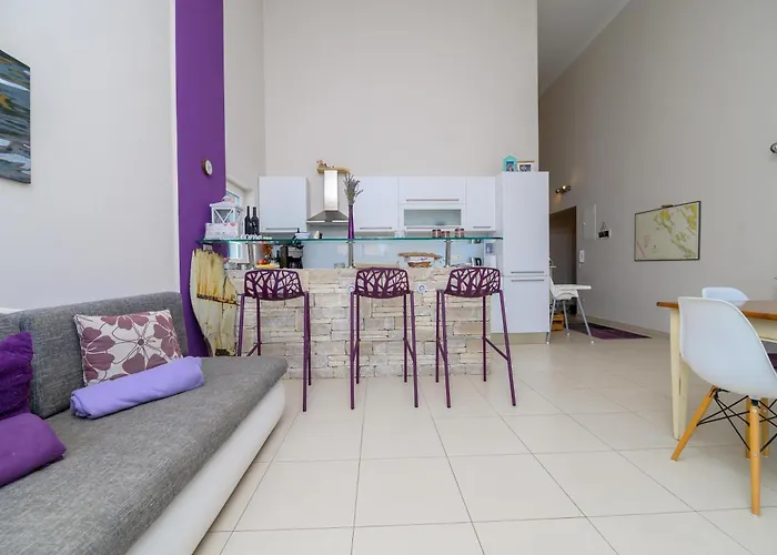 Luisa アパート ネレジネ