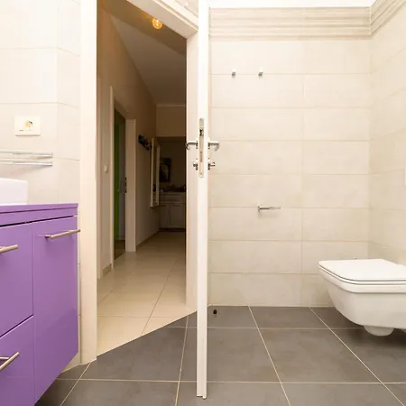 Luisa Apartman Nerezine